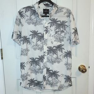 Men's American Eagle tropical button down shirt